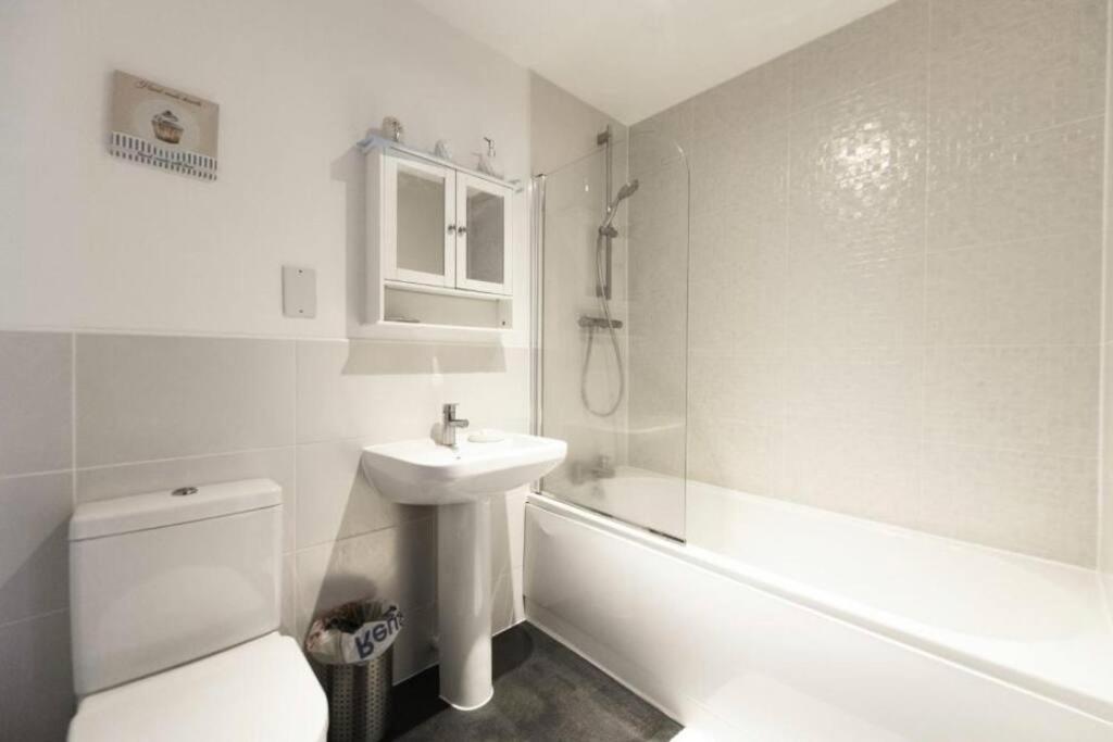 City Centre 2 Bed Apartment เชสเตอร์ ภายนอก รูปภาพ